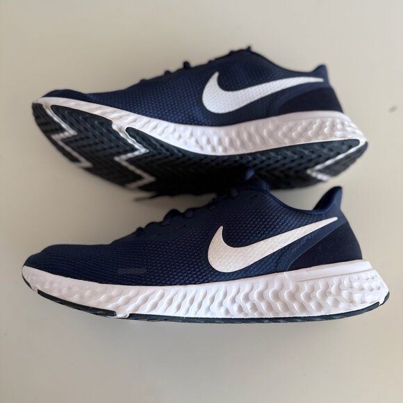 Nike REVOLUTION 5 (BQ3204-400) Navy Men's 12 - Picture 1 of 5